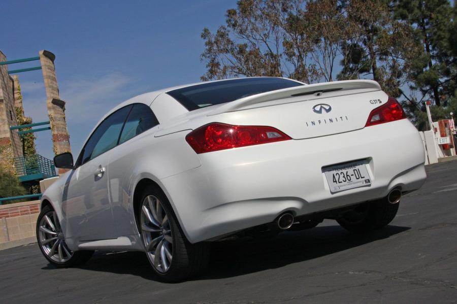  Infiniti G37 Convertible 2008 года  (фото 21 из 57)